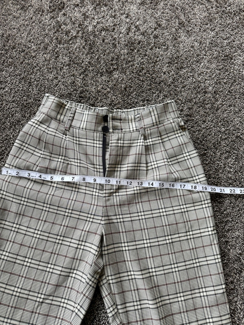 Full Tilt Plaid High-Waist Ankle Pants in Cream Black Size Small Office Classic - Picture 3 of 8